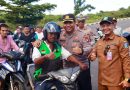 Aksi Humanis Polres Anambas: Bagi Helm, Tanamkan Kesadaran Berlalu Lintas