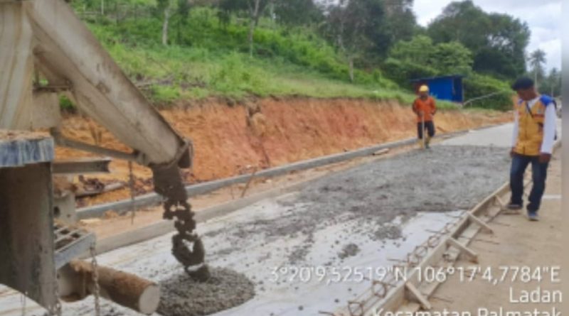 Proyek Jalan Putik- Langir Menuai Apresiasi Dari Warga Anambas Proyek Jalan Putik- Langir Menuai Apresiasi Dari Warga Anambas