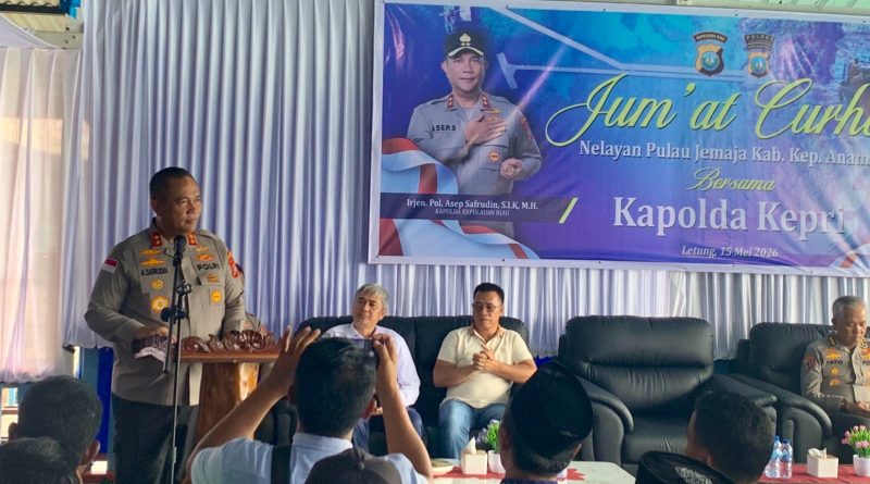 Kapolda Kepri Pererat Kedekatan dengan Nelayan Jemaja Kapolda Kepri Pererat Kedekatan dengan Nelayan Jemaja