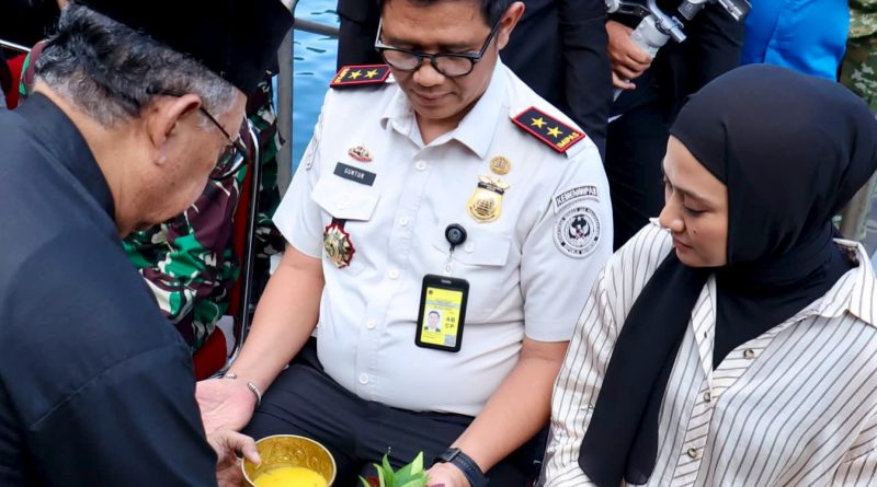 Bupati Aneng Pererat Sinergi dengan Imigrasi Kepri Bupati Aneng Pererat Sinergi dengan Imigrasi Kepri