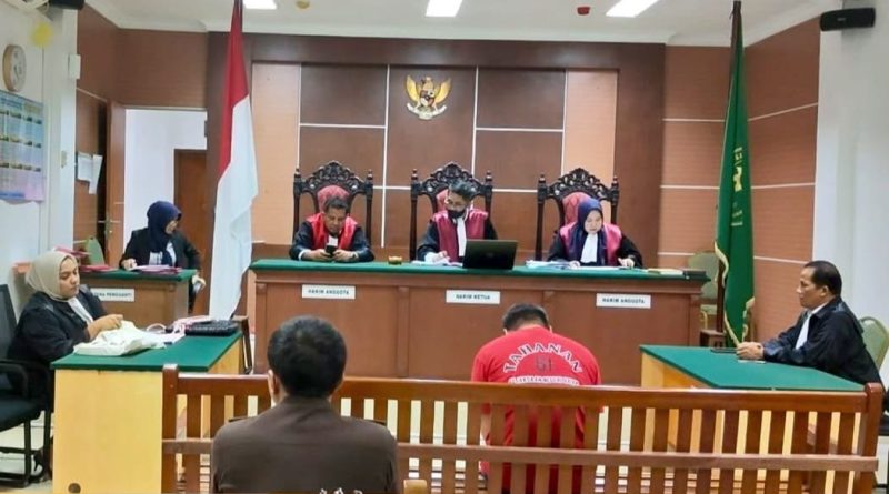 Sidang Hutan Rempang, JPU Tuntut Acai 7 Bulan Penjara Sidang Hutan Rempang, JPU Tuntut Acai 7 Bulan Penjara
